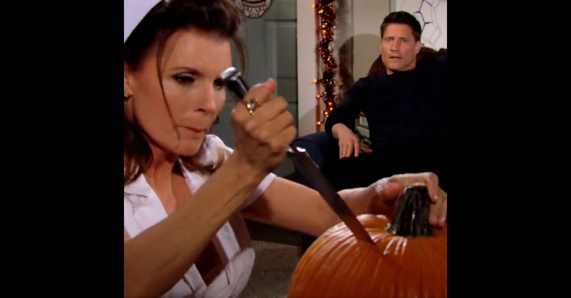 B&B/Sheila (Kimberlin Brown) scares viewers and Deacon (Sean Kanan) this halloween