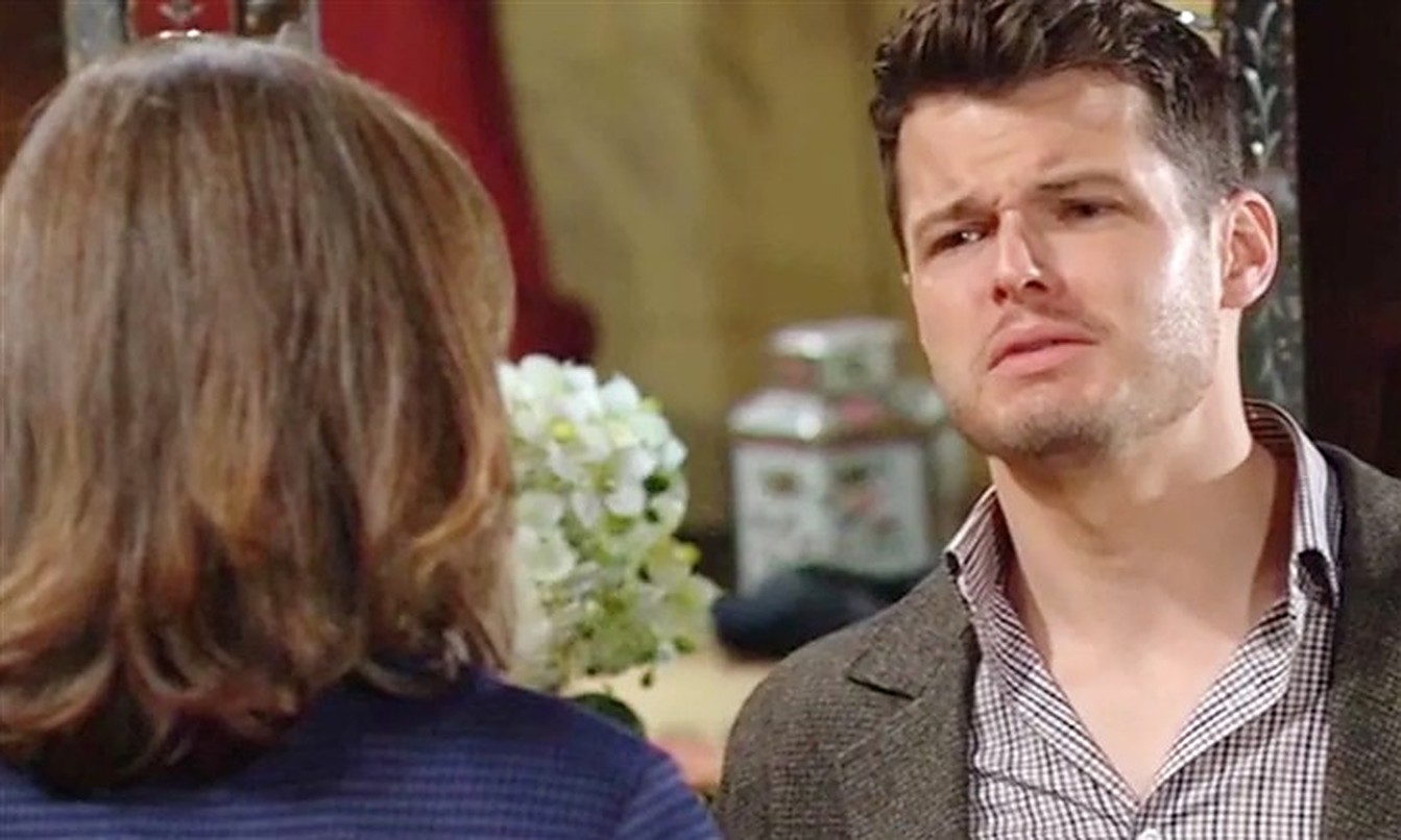 Y&R/Daine (Susan Walters) tries to trick Kyle (Michael Mealor) by playing the victim card