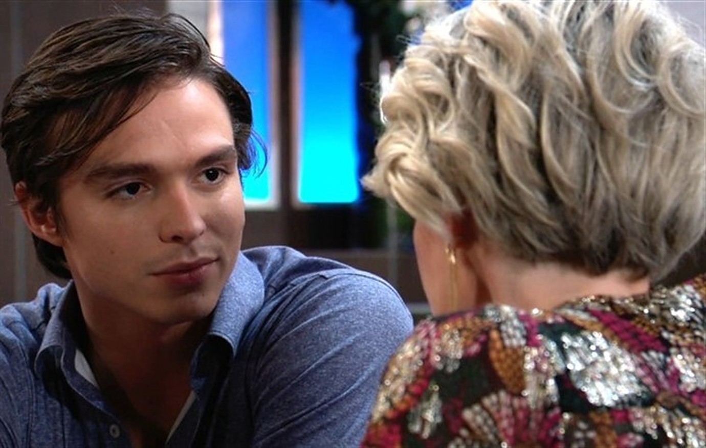 GH/Spencer (Nicholas Chavez) apologizes to Ava (Maura West)