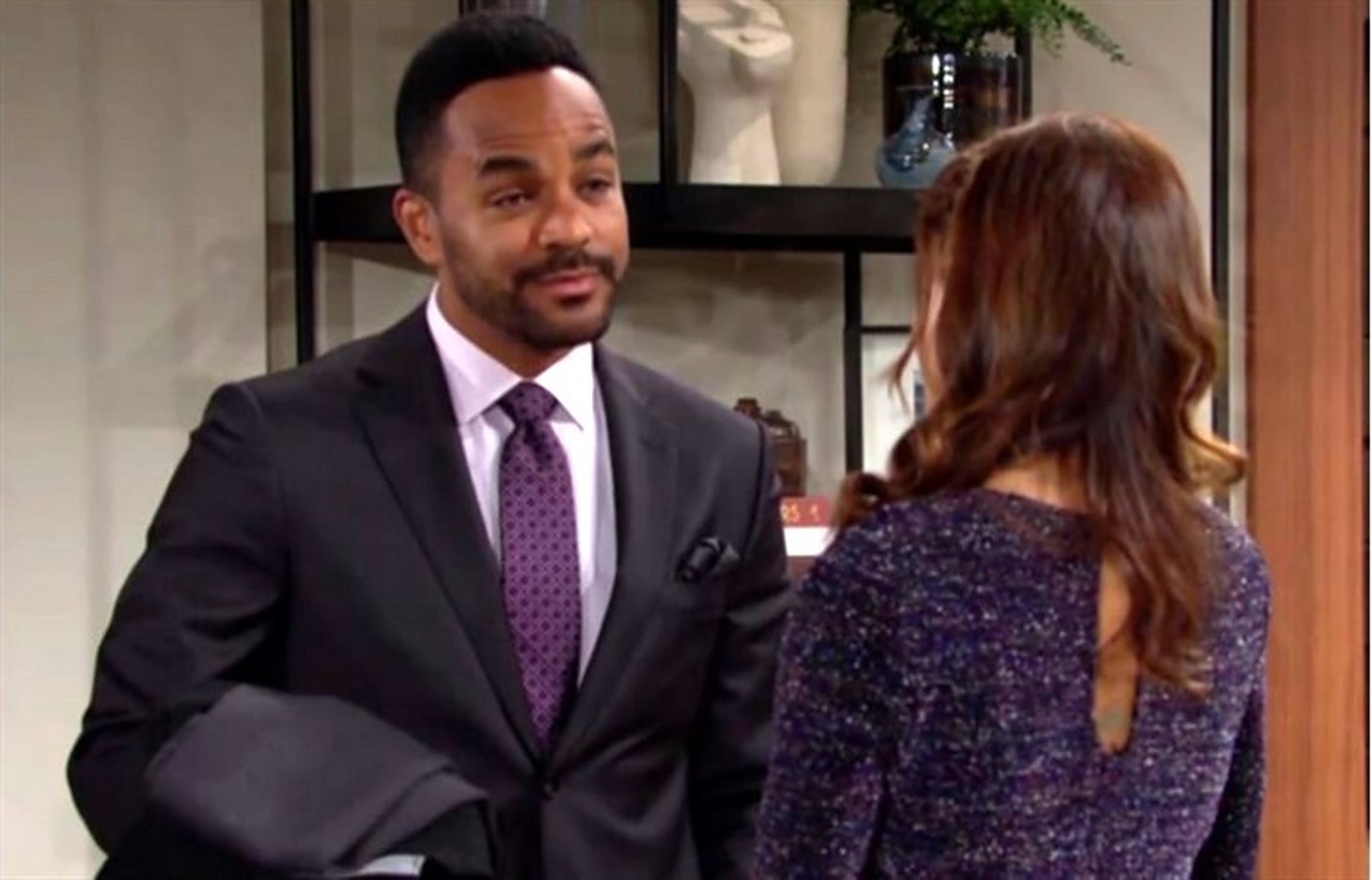 Y&R/Nate (Sean Dominic) and Victoria (Amelia Heinle) struggle to suppress their temptations