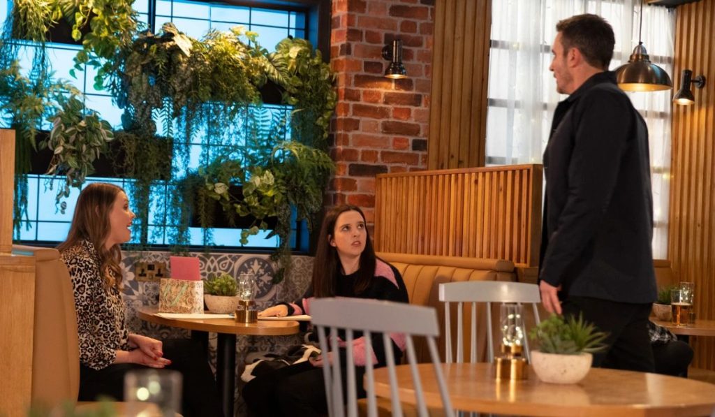 coronation-street-spoilers-amy-tommy-tracy