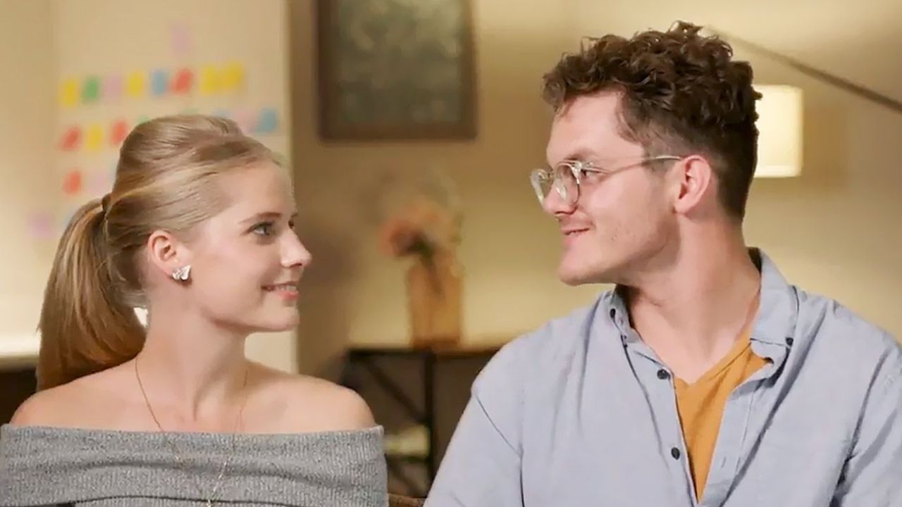 Welcome to Plathville, Zac and Lydia