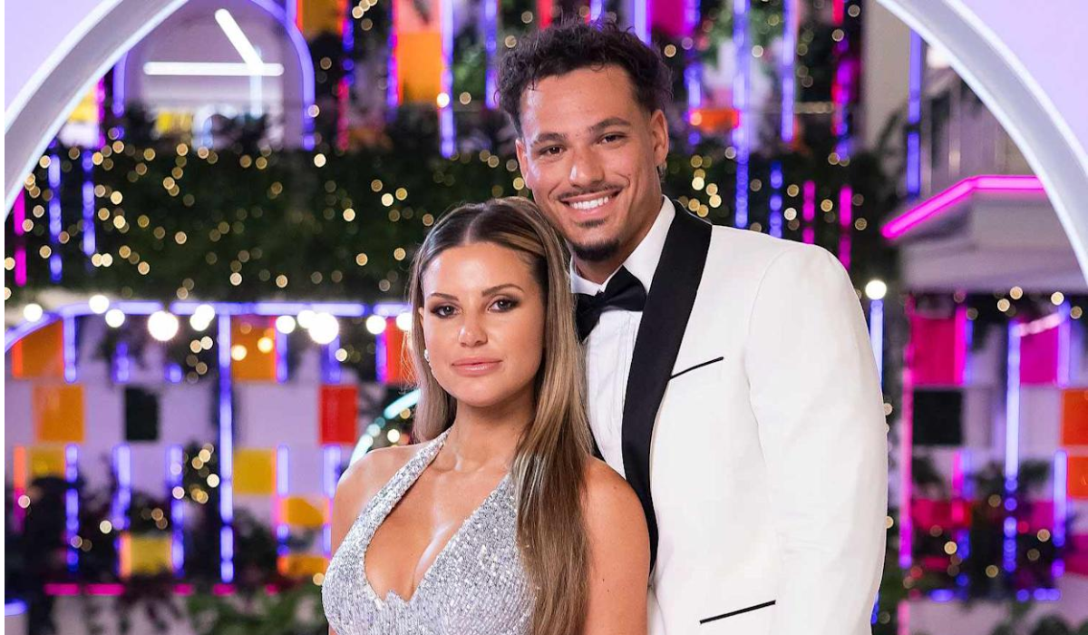 Love Island - Pepe and Iris