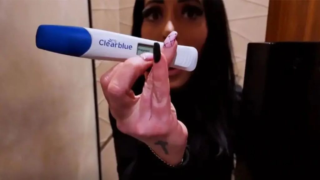 Jersey Shore: Family Vacation Angelina Pivarnick