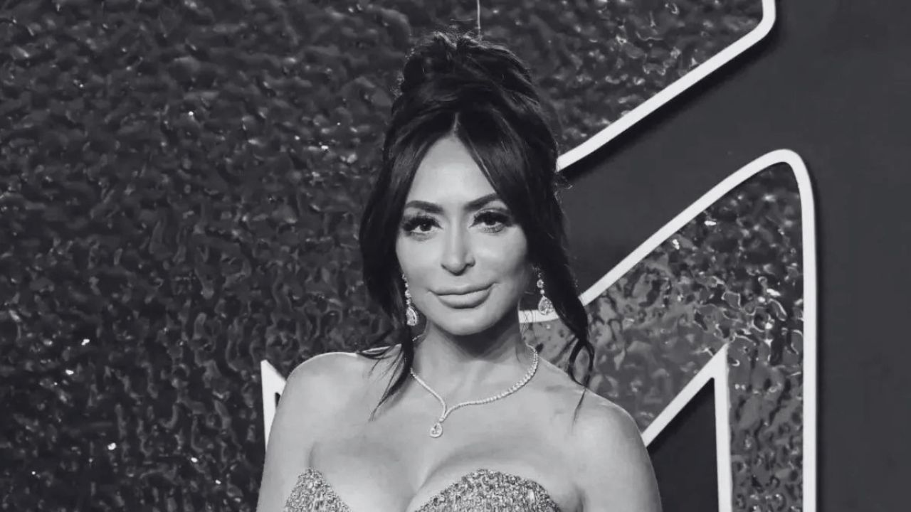 Jersey Shore: Family Vacation Angelina Pivarnick
